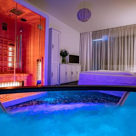 Apartament Rodzinny Beach Sauna&Jacuzzi Arka Medical Spa Kolberg Exterior foto