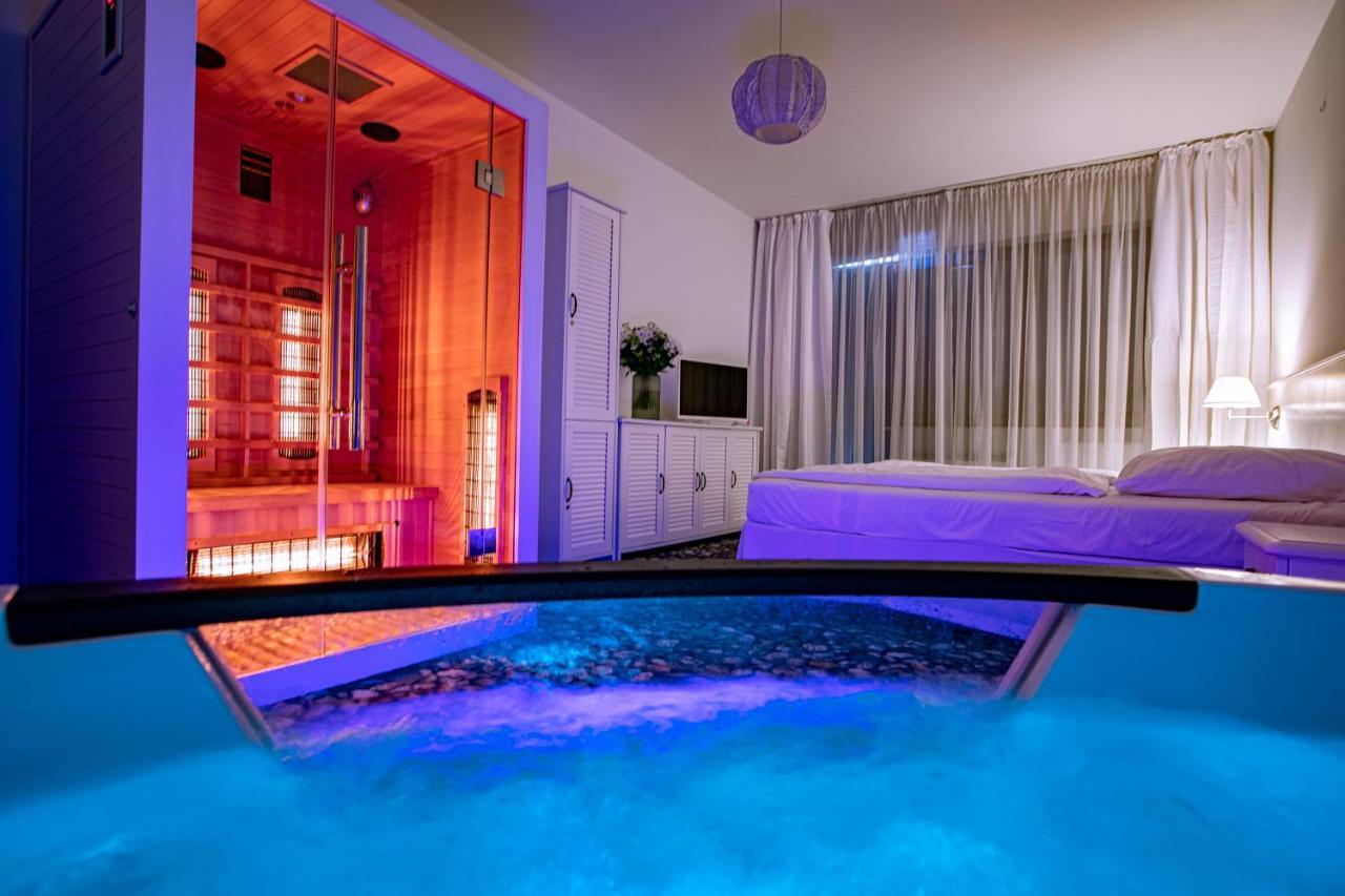 Apartament Rodzinny Beach Sauna&Jacuzzi Arka Medical Spa Kolberg Exterior foto